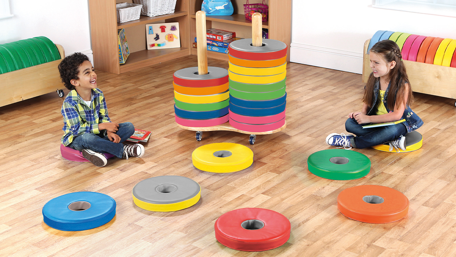 Donut Multi Seat Trolley with 24 Cushions