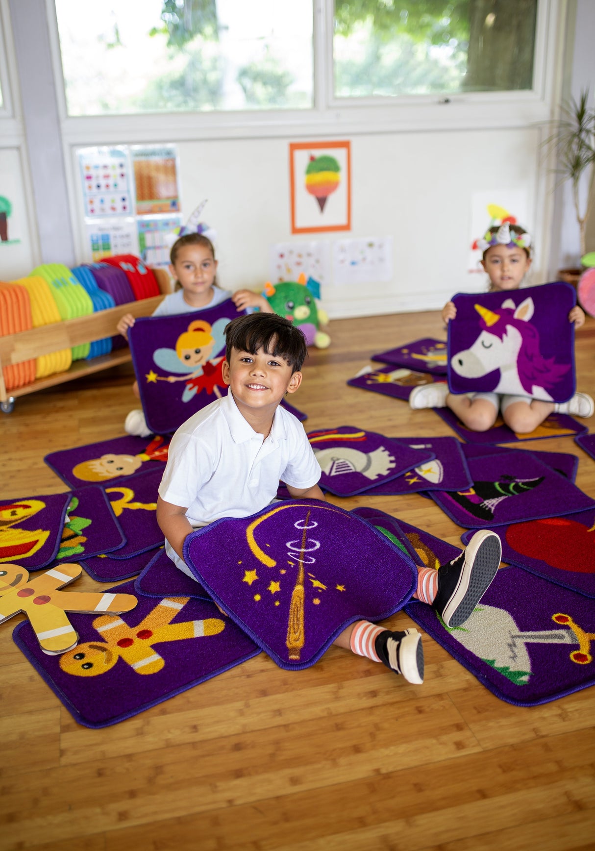 Storytime™ Interactive Indoor/Outdoor Carpet Tiles with holdall - Pack of 32